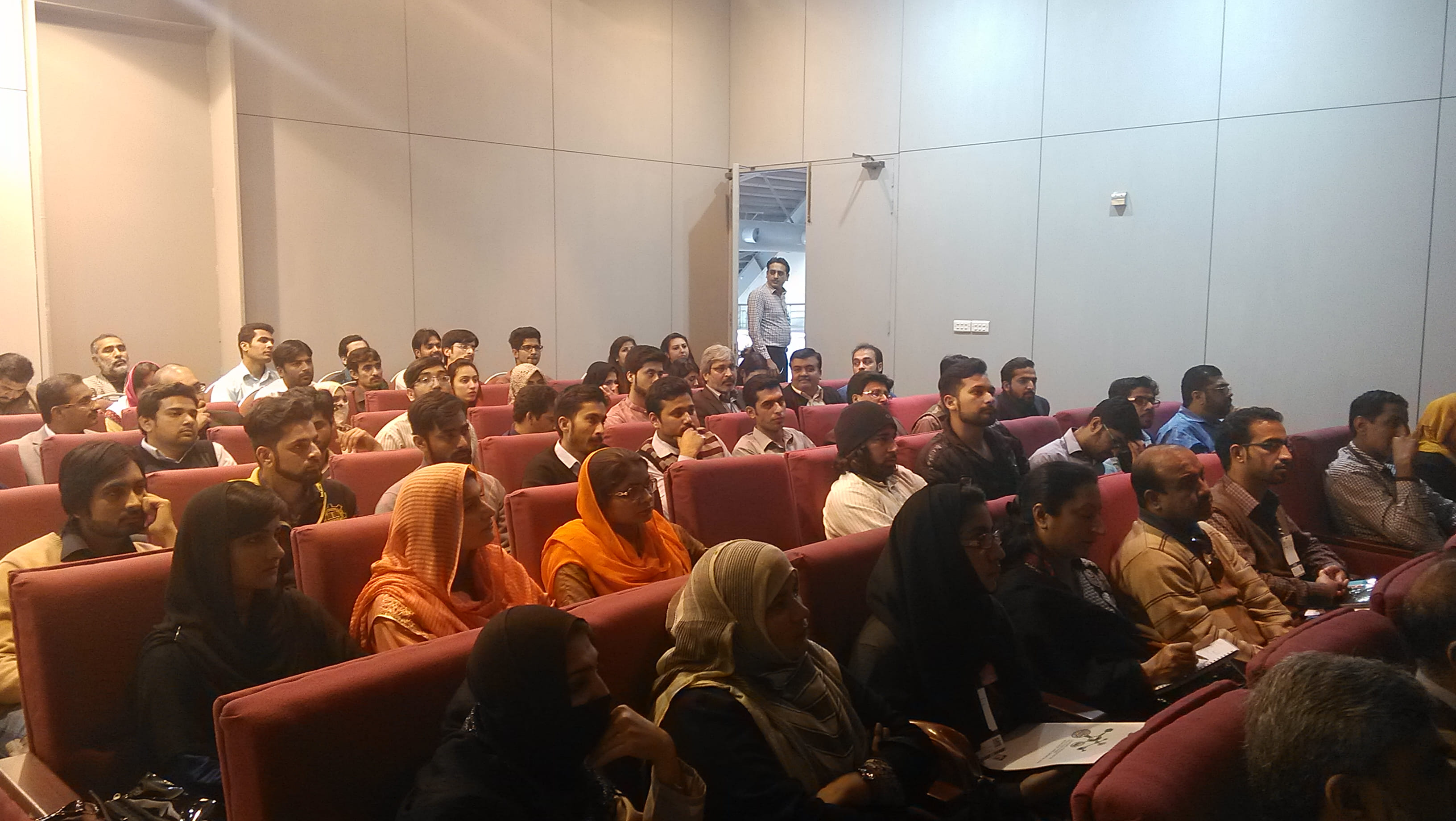 frc-ee205ecd93fee5425f6c3a8910810bb2